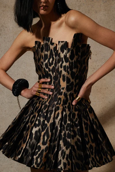 Look 29